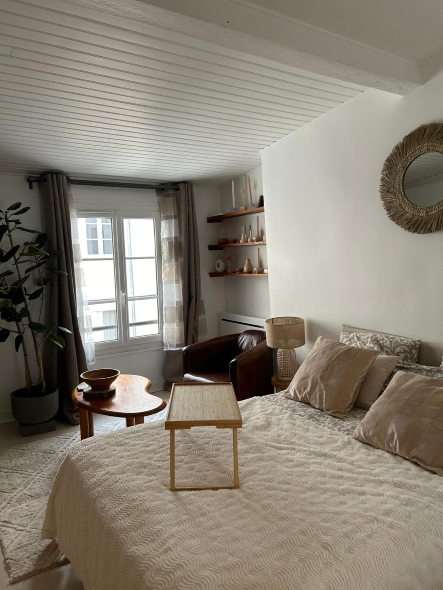 Grand Studio Entierement Renove Au Coeur De Paris Apartment Exterior foto